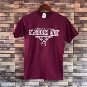 Unisex 2009 Small Gildan Maroon Texas A&M Short Sleeve T Shirt
